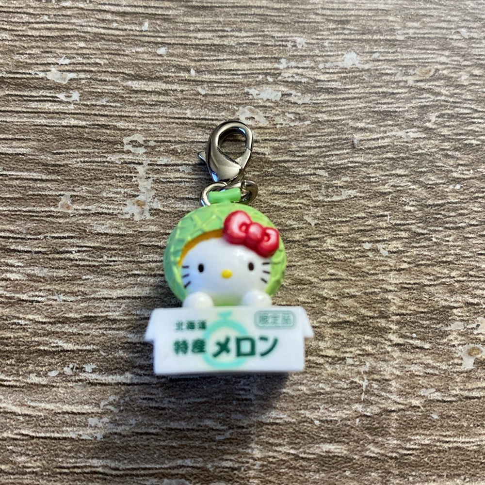 Hello Kitty RARE Key ring - Picture 2 of 5